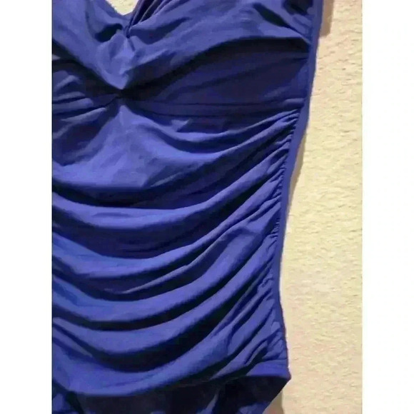 La Blanca Women's Blue One Piece Swimsuit Size 4 Halter Ruched - Picture 3 of 6